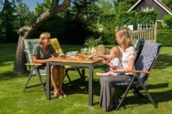 HARTMAN Alice Multipositionssessel, Xerix/schwarz, Alu/4x4 Textilen, Mit FSC Teak-Armlehnen 24 HARTMAN Alice Multipositionssessel, Xerix/schwarz, Alu/4x4 Textilen, Mit FSC Teak-Armlehnen -Kettler Verkaufsgeschäft 12 11086.jpg