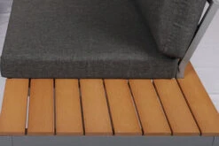 VILLANA Ecklounge, Silber/dunkelgrau, Alu/Holzimitat, 5 Personen, Inkl. Loungetisch, Seitenablagen Aus Holzimitat 16 VILLANA Ecklounge, Silber/dunkelgrau, Alu/Holzimitat, 5 Personen, Inkl. Loungetisch, Seitenablagen Aus Holzimitat -Kettler Verkaufsgeschäft 21735 4.jpg