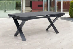 OUTFLEXX Esstischgarnitur, OUTFLEXX® Anthrazit Matt, Alu / Spraystone / Teak, Tisch 180/280x100cm, 10 Stapelsessel -Kettler Verkaufsgeschäft 22129 4.jpg