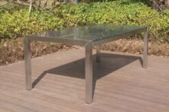 OUTFLEXX Esstischgarnitur, Silber/taupe, Edelstahl/Granit/Textil, 200x100 Cm, 6 Stapelsessel, Teakarmlehnen -Kettler Verkaufsgeschäft 22775 06.JPG