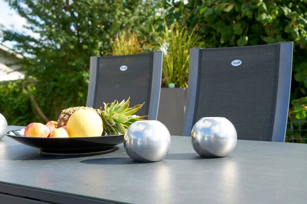 HARTMAN Sondermodell Xanadu / Primo Sitzgruppe, Xerix/natur, Alu/Teak/Glaskeramik, 10 Multipo, 220/280x100cm, X-Gestell, FSC-Teak Armlehnen 6 HARTMAN Sondermodell Xanadu / Primo Sitzgruppe, Xerix/natur, Alu/Teak/Glaskeramik, 10 Multipo, 220/280x100cm, X-Gestell, FSC-Teak Armlehnen – Bild 6