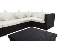 OUTFLEXX Ecklounge-Set Polyrattan, Braun, Für 5 Personen, Inkl. Loungetisch, Wasserfeste Kissenbox 17 OUTFLEXX Ecklounge-Set Polyrattan, Braun, Für 5 Personen, Inkl. Loungetisch, Wasserfeste Kissenbox -Kettler Verkaufsgeschäft 6 1304 BOX D.jpg